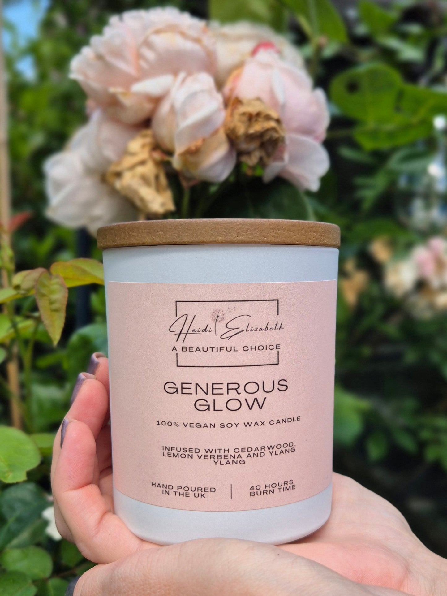 Generous Glow 30cl Candle